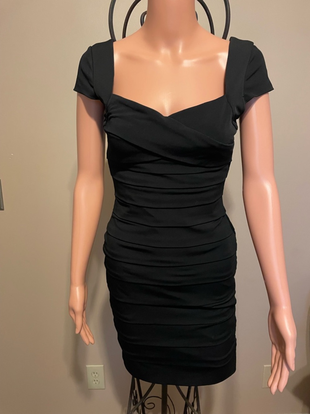 White House Black Market black 2 Ruched Cap-Sleeve Dress